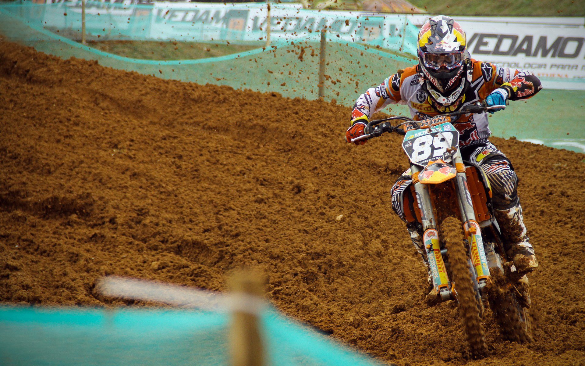 体育赛事直播-锡安节奏完全掌控，湖人压哨绝杀绿衫军