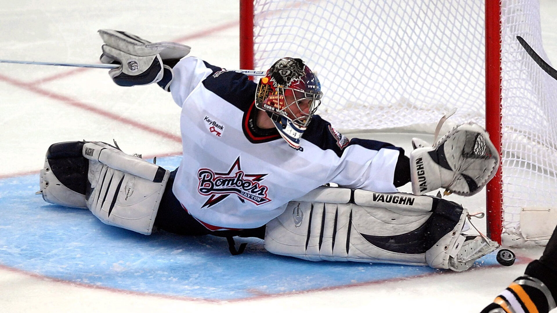 从卡萨布兰卡到老特拉福德，奥纳纳关键扑救助曼联拿下摩洛哥之战