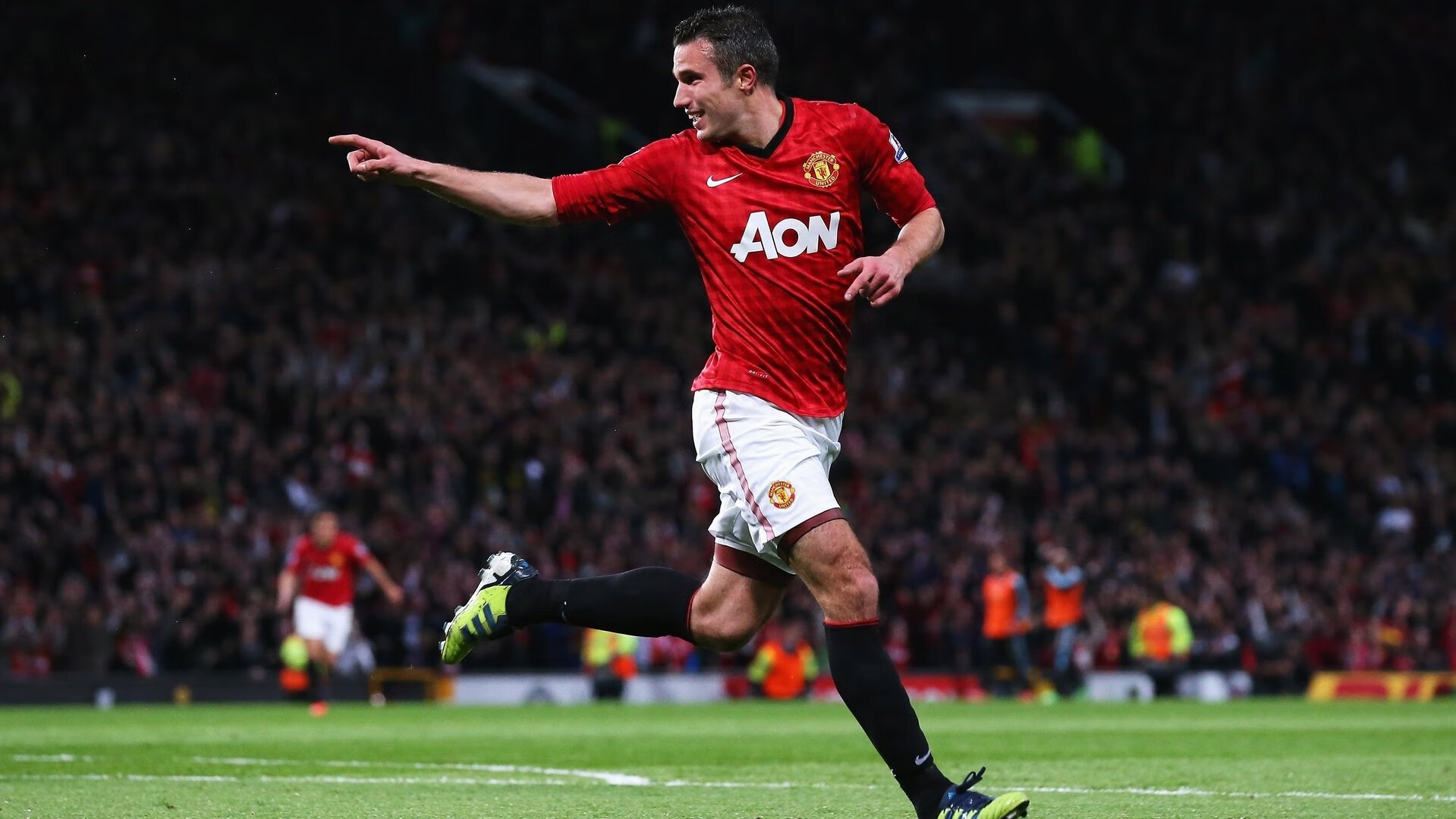 中国熊猫体育-舞台越大越强，武切维奇在广东队对阵独行侠中的华丽蜕变